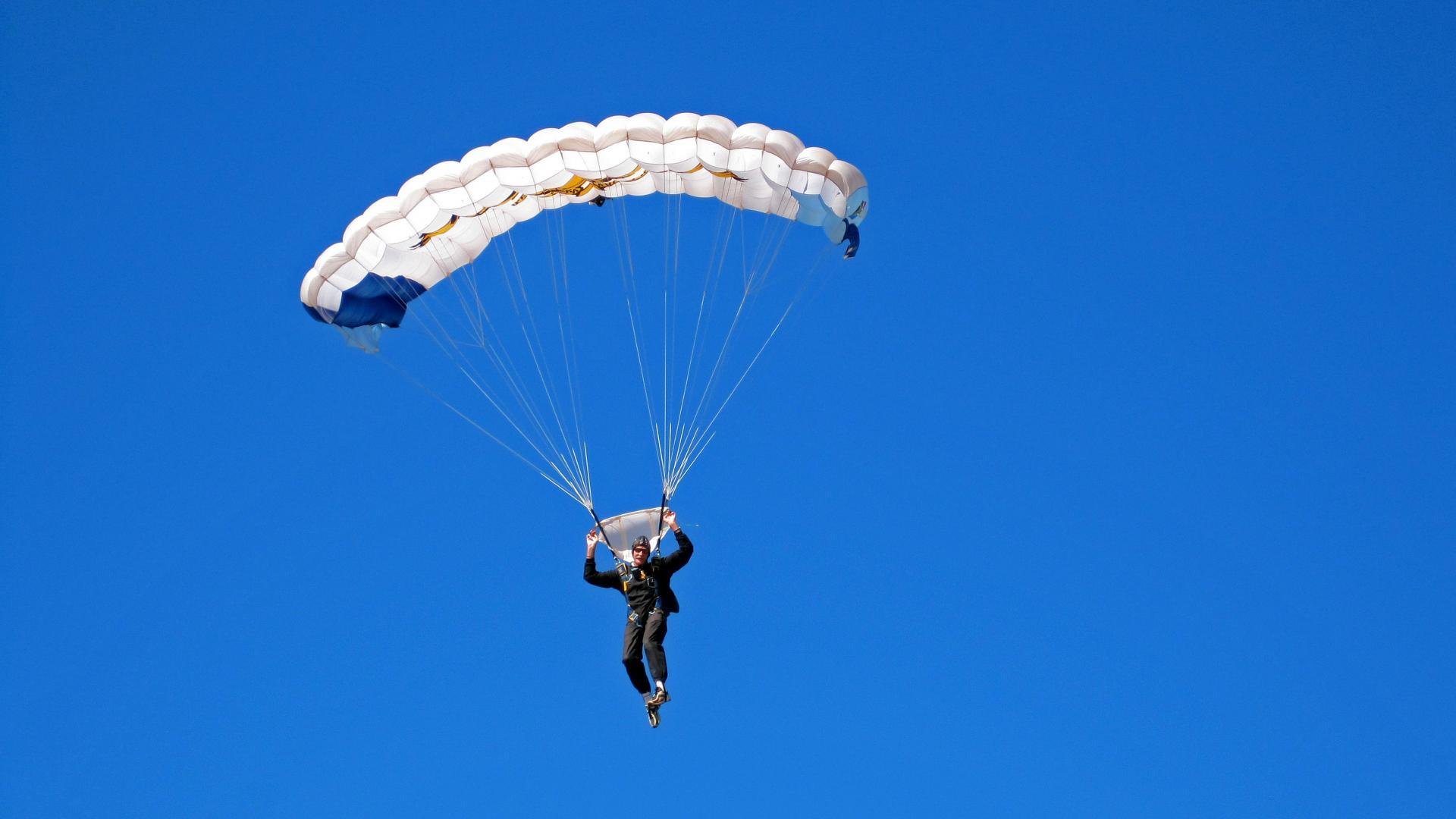 BLG赛季黑马操作合集,黑马对战